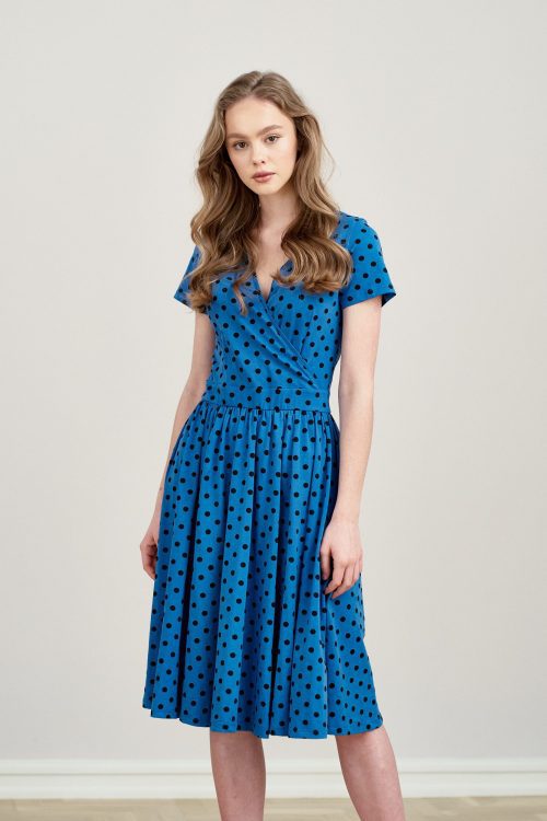 Sukienka Larissa ciemnoniebieska w kropki krótki rękaw