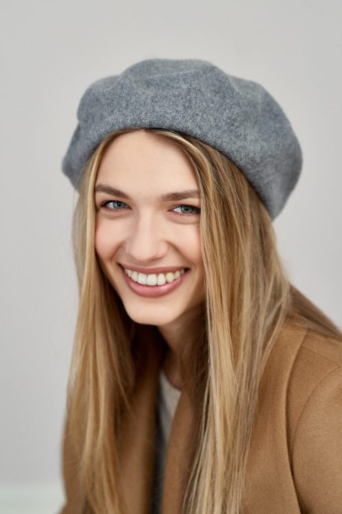 Beret wełniany ciemnoszary