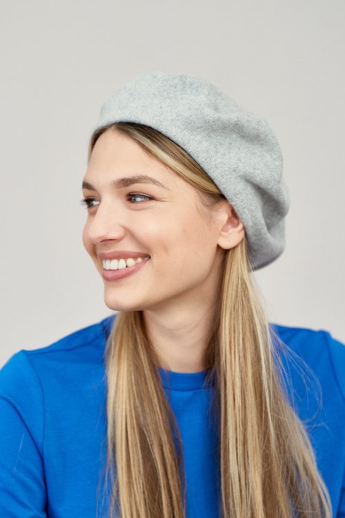 Beret wełniany jasnoszary