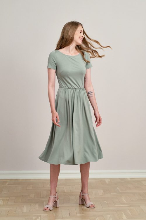 Sukienka Emelina jasna oliwka mikromodal krótki rękaw