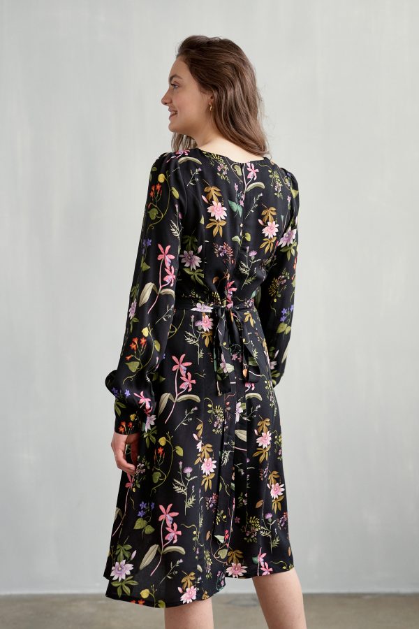 【s】bibiy MELINDA CAPE bibiy MELINDA CAPE